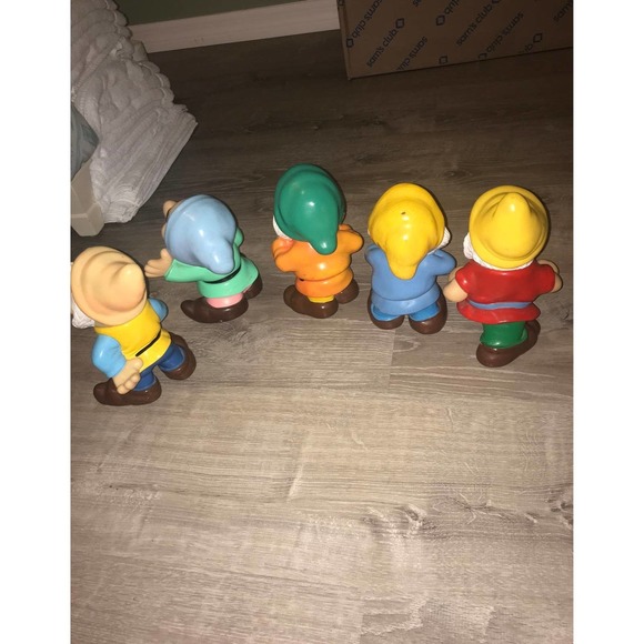 Snow White and the Seven Dwarfs rubber figures - Picture 2 of 8